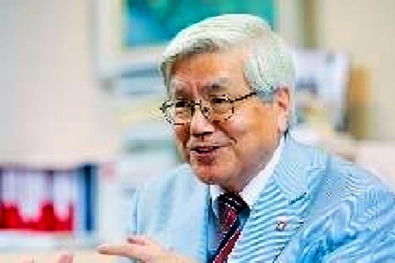 明石要一氏