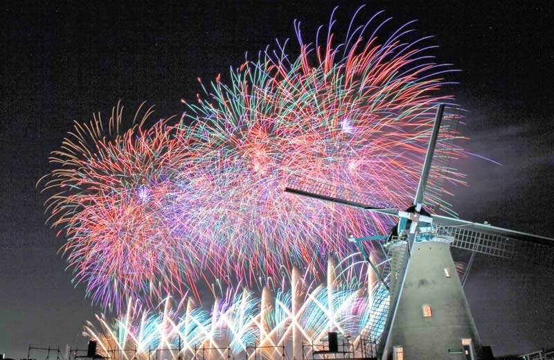 佐倉市で最後に夏開催された２０１９年の花火大会（同市提供）