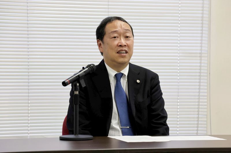 千葉家裁での抱負を語る太田新所長＝３０日、千葉家裁