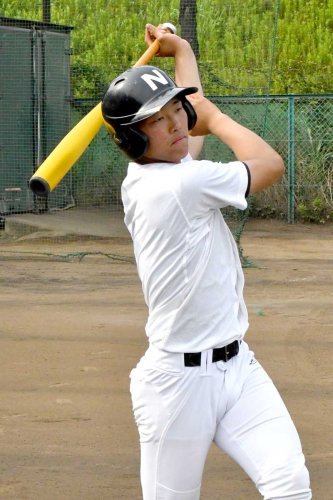 秋の敗戦が原動力　託された名門の２番　鈴木海偉（習志野）　【マスク越しの視線　主役は捕手】（４）