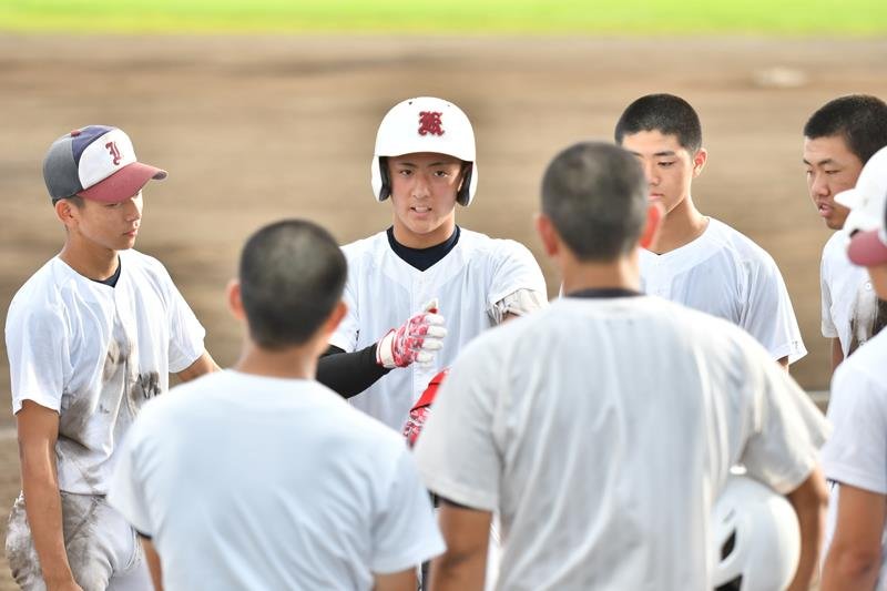強豪引っ張る支柱　決意込めた配置転換　川上輝良（拓大紅陵）　【マスク越しの視線　主役は捕手】（６）