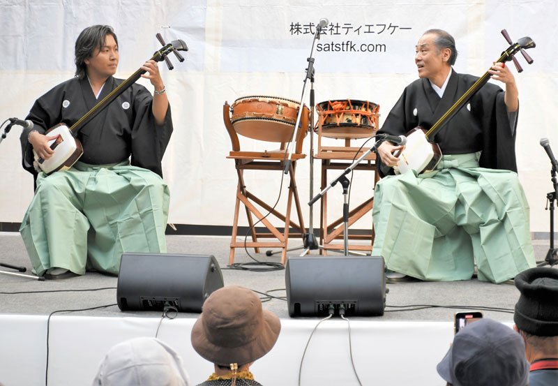 【動画あり】２２０人が息合わせ大演奏　成田弦まつり　成田山に三味線の音色響く　１５日は雨天で中止