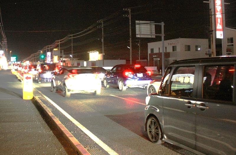 渋滞する東京湾アクアライン周辺の道路＝木更津市
