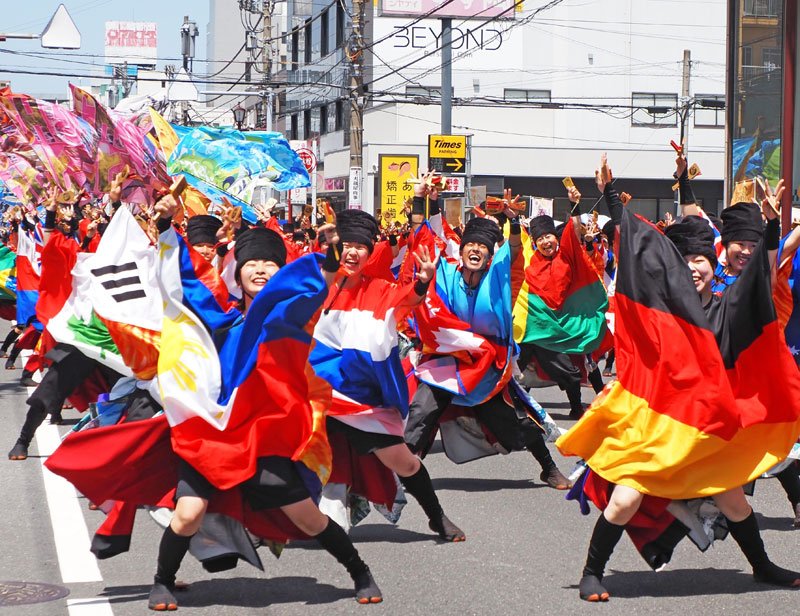 ３１連１２００人迫力演舞　ＹＯＳＡＫＯＩ木更津舞尊