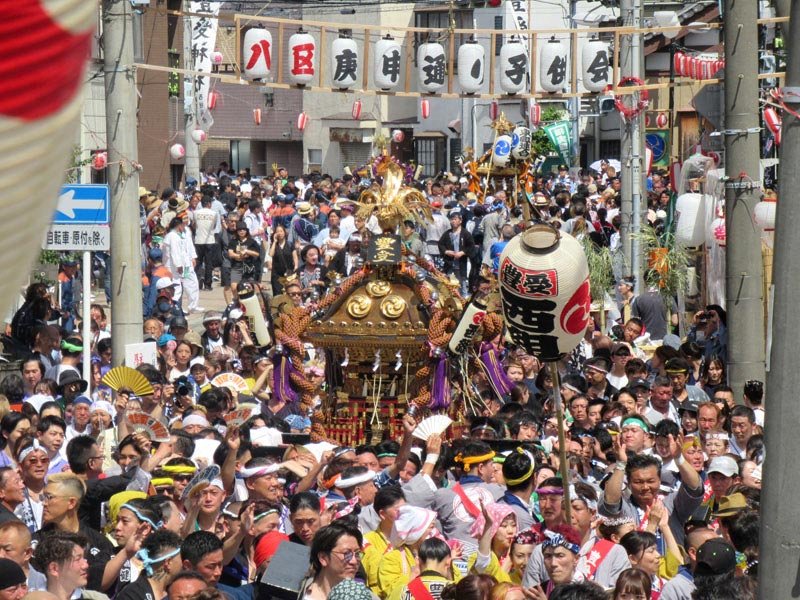 ８年ぶり、みこし８０基が渡御　浦安三社例大祭