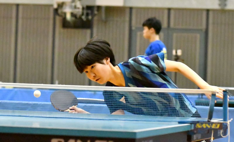 女子シングルス決勝　優勝した和洋国府台女の内藤ひかり＝千葉ポートアリーナ