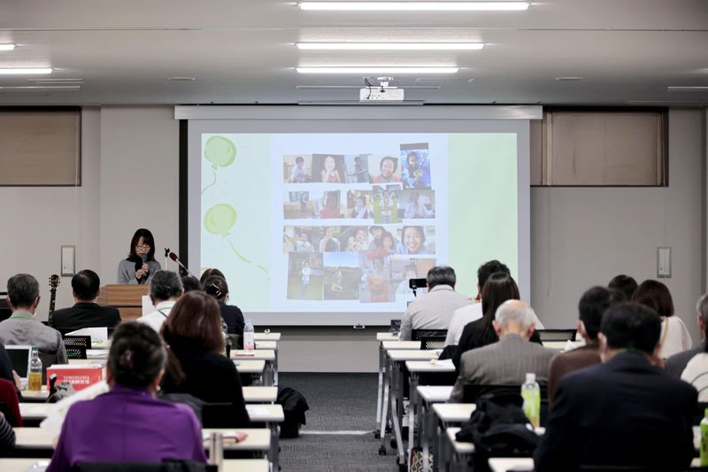 殺人事件や交通事犯の被害者団体のネットワーク「ハートバンド」が開いた全国大会＝３０日午後、習志野市（共同）