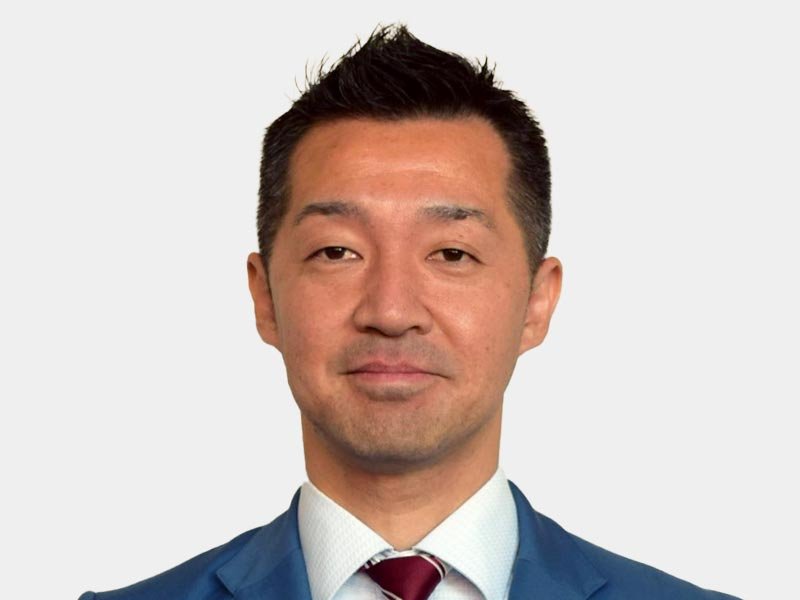 津曲俊明氏