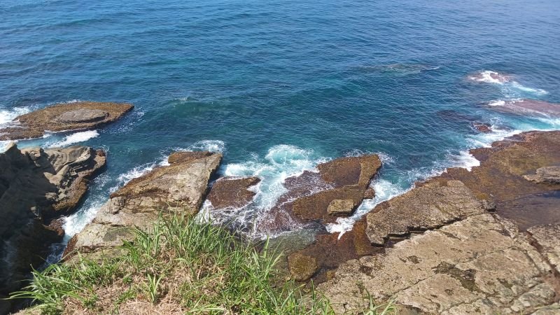 遺体が見つかった現場＝１０日、勝浦市