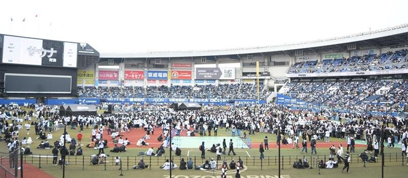 野球対決やダンス…　マリンで交流　ファン感謝イベント　千葉ロッテ