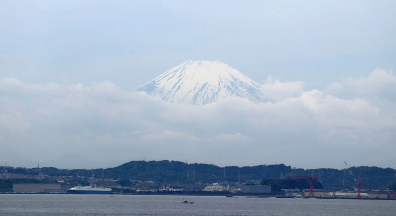 岬の突端で東京湾眺める　海の先の富士山も絶景　潮風感じてリフレッシュ　富津・明治百年記念展望塔　【房総パノラマ図鑑】（３）