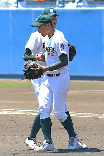 専大松戸、手堅く３投手リレー　第７８回春季関東高校野球