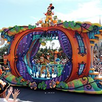 ディズニー・ハロウィーン開幕　ＴＤＬ・カボチャでダンス　ＴＤＳ・踊るガイコツ登場