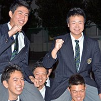 互いに活躍を誓う　専大松戸・原、渡辺　ドラフト会議
