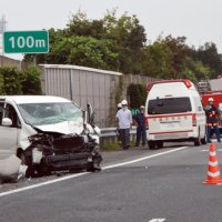 館山道で追突事故　酒気帯び容疑で男逮捕