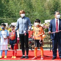 未来のプロサッカー選手を　栄に人工芝グラウンド　地域交流にも活用　元Ｊリーガー、カレンさん運営