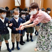 園児に託す交通安全（アサガオ）の種　男児の遺族「余裕持って運転を」　柏署員に講話も　千葉