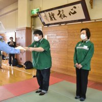 コンビニで被害防ぐ　市原署、２人に感謝状