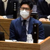 市川市長の不信任案を否決　シャワー室設置巡り、撤去再要求も　村越氏「全力で市政運営」