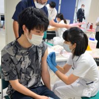 千葉工大でワクチン接種開始　学生「安心感出る」　対象１万人、地元教職員も受け付け