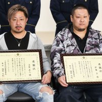 「こんな人が宇都宮線にいてくれたらあの高校生も…」　ハンマー男から女性救った２人組に称賛の嵐　電車内喫煙注意暴行事件への声も続出　【急上昇ニュースのウラ】