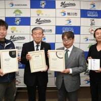「純米ばうむ」特別賞　鴨川「新倉」・斎藤社長が市長訪問　生産者と連携、発信続ける　ｂｕｙｅｒ’ｓ　ｒｏｏｍ　２０２１