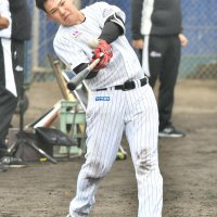 村山、長打力手応え　千葉ロッテ石垣島キャンプ