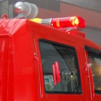市川で店舗兼住宅が全焼