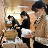 成田市３回目接種、職員不足　ＪＡＬ係員サポーターに　ワクチン記録の確認　外国語での電話対応