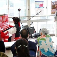 心地よい音色聴衆魅了　駅ピアノ演奏会で１３人競う　勝浦