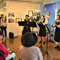記念展に響く「ジャスミン」　映画「２０歳のソウル」主人公作曲　市船橋高、後輩吹奏楽部員が演奏