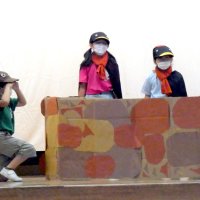 ツバメ調査通じ地域交流　茂原・新治小　統合前、最後の報告会　寸劇で巣作り、ダンスも披露