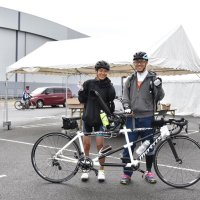 息を合わせて２人乗り　鹿沼さん、荒巻さん　【ツール・ド・ちば２０２２】