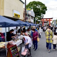 上総国さすが市でにぎわう玉前神社の門前