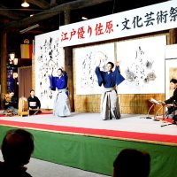 土蔵で伝統芸能堪能　舞踊家らパフォーマンス　香取・佐原文化芸術祭