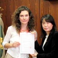 鎌ケ谷市、避難民を採用　ウクライナ　オルガ・ナセドキナさん　任用職員、行政で千葉県内初　コラム執筆、講演など担う