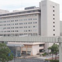 １０階から４階に減築改修　機能維持、プールは継続　２８年度再開見込み　老朽化進む千葉市コミュニティセンター