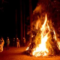 かがり火に無病息災祈る　匝瑳・金原で伝統行事