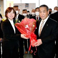 ８選岩田町長就任式　「元気ある町構築したい」　東庄