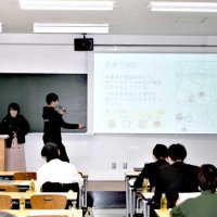 日大生産工学部生「街の元気策」　大久保商店街とプラッツ習志野　双方向の往来創出を提案