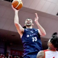 第２クオーター、シュートを放つ千葉Ｊのムーニー