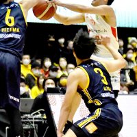 頂点へ勢い加速　「悲願」３冠最初の関門　バスケ天皇杯　千葉ジェッツ
