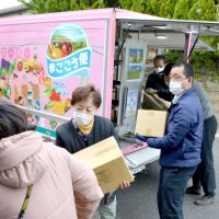 移動スーパーが備蓄品配送　災害時想定し実証実験　住民、顔なじみに安心　千葉市