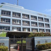 「コンビニ前の道路で車が転落」と１１０番通報　運転席の男性死亡　単独事故か　市原