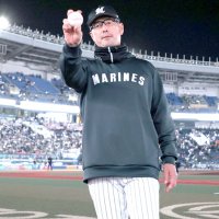 【千葉魂】新生マリーンズ　上々の船出　吉井監督、冗談交え悩み解く　千葉ロッテ