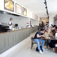 新たな飲食施設「アビソン・シュガー・ガーデン」オープン　我孫子・公園坂通り　市補助で空き店舗活用
