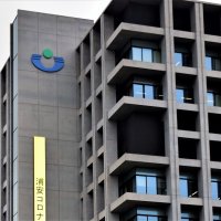 浦安のこども園長　盗撮「２、３回やった」　市立小校長など歴任