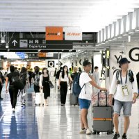 成田国内線８月最高７９万人　夏休み旅行需要高く社長「さらに拡充を」