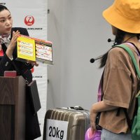 臨機応変サービス競う　成田空港でＪＡＬ　ハプニングや要望対応