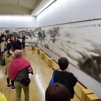 １００メートル大水墨画を完全公開　茂原市美術館　作者王さん、解説も　来年移住、活動に意欲